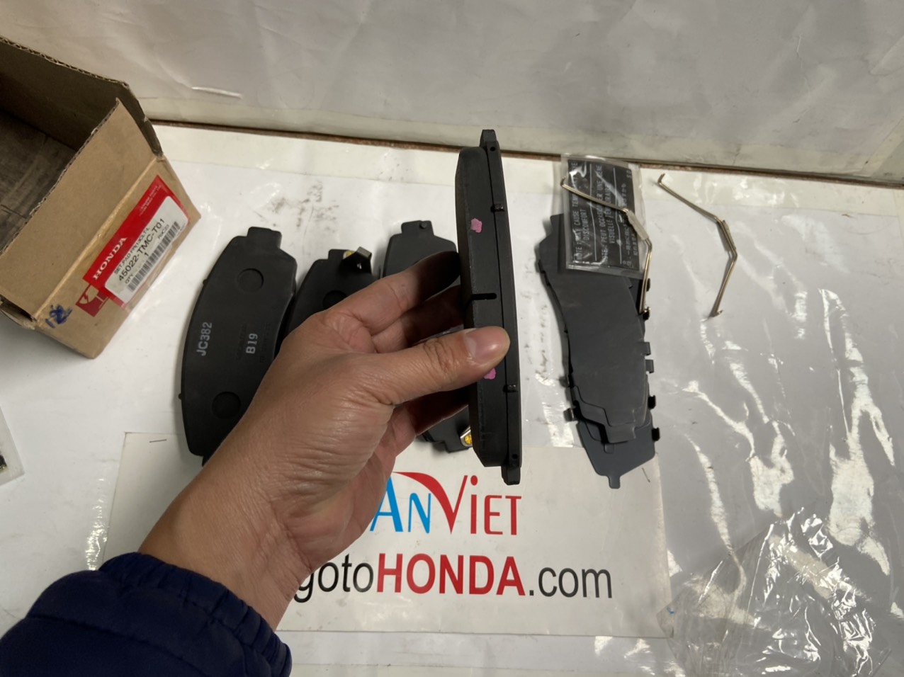 Má phanh trước xe Honda CRV 2018-2022
